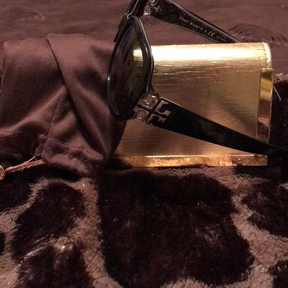 Pre-Loved Tory Burch Sunglasses